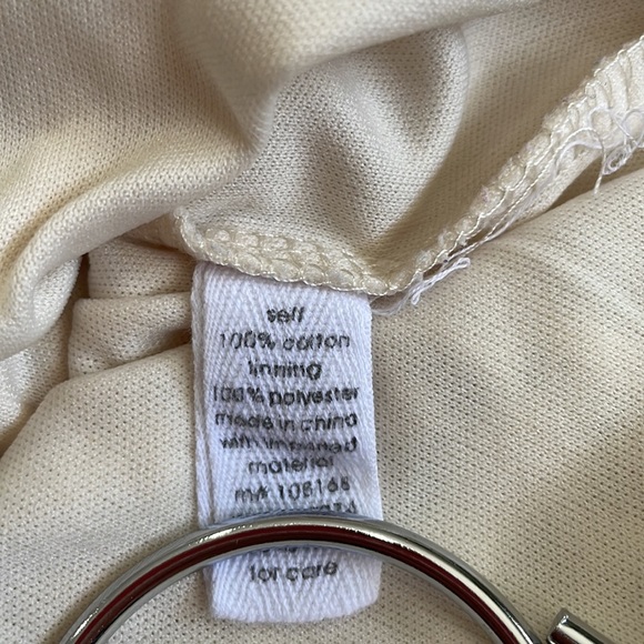 Full Tilt crochet two tone floral shorts large - Picture 9 of 9